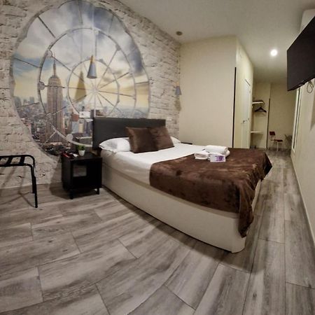 Ch Cruz Madrid Hotel Luaran gambar