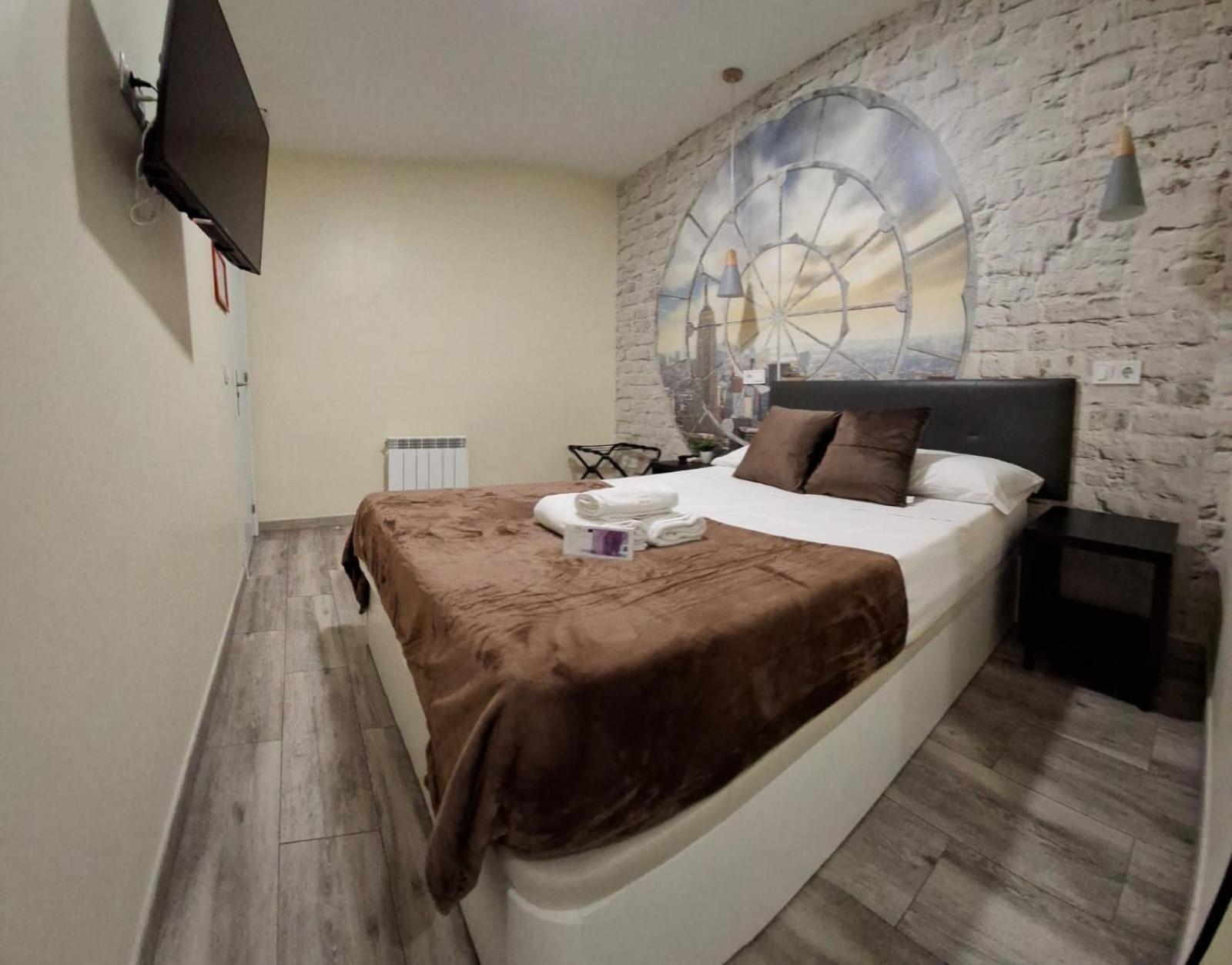 Ch Cruz Madrid Hotel Luaran gambar