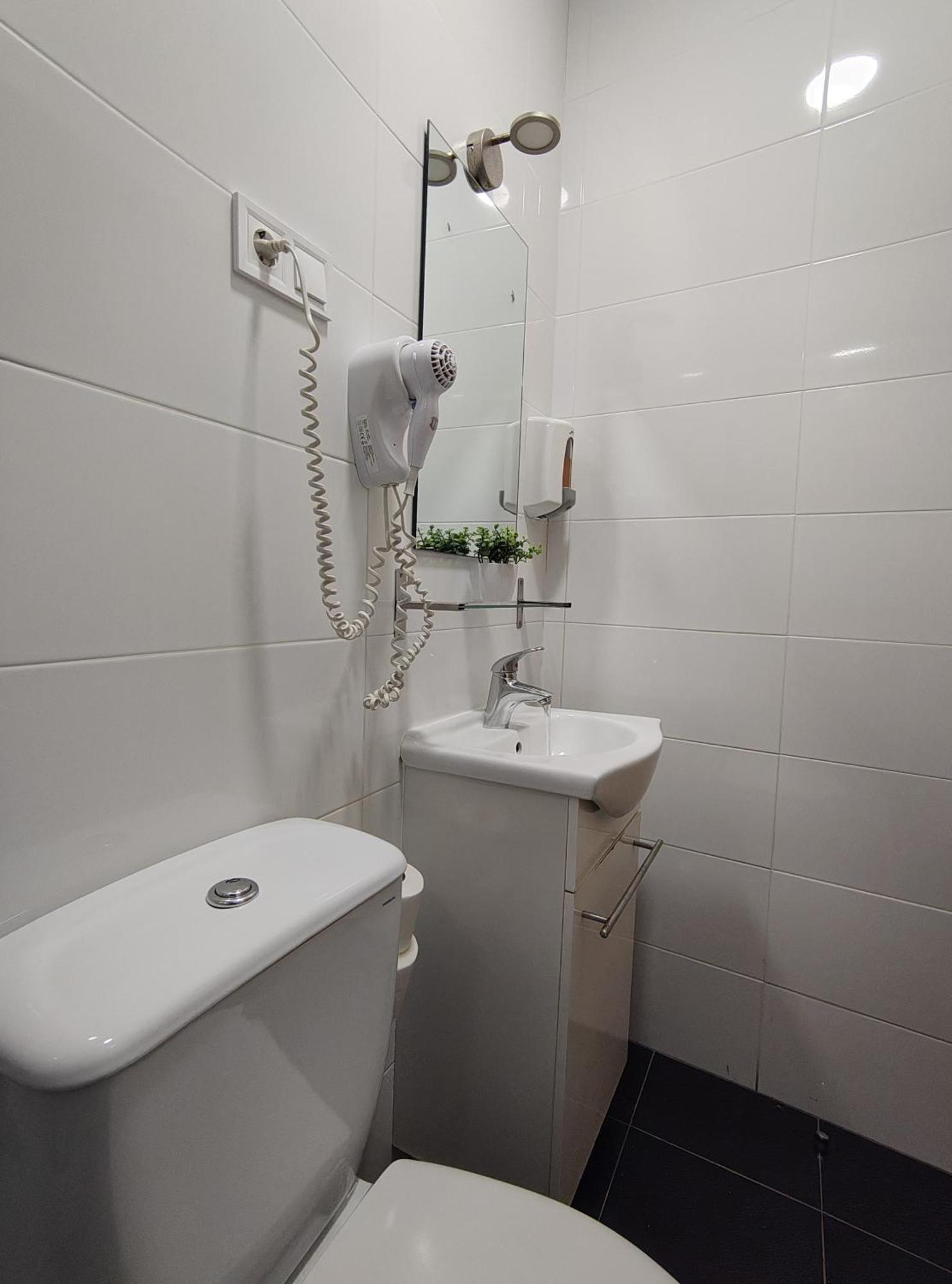Ch Cruz Madrid Hotel Luaran gambar